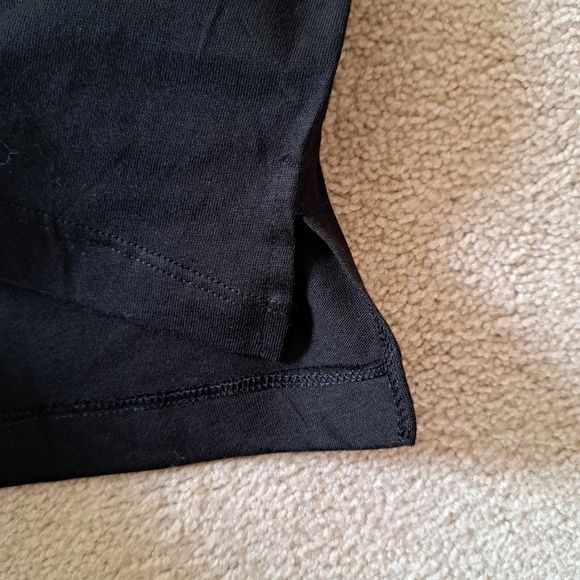 Bench Women's Tee 100% Cotton T-shirt Black Medium NWOT - Picture 8 of 12